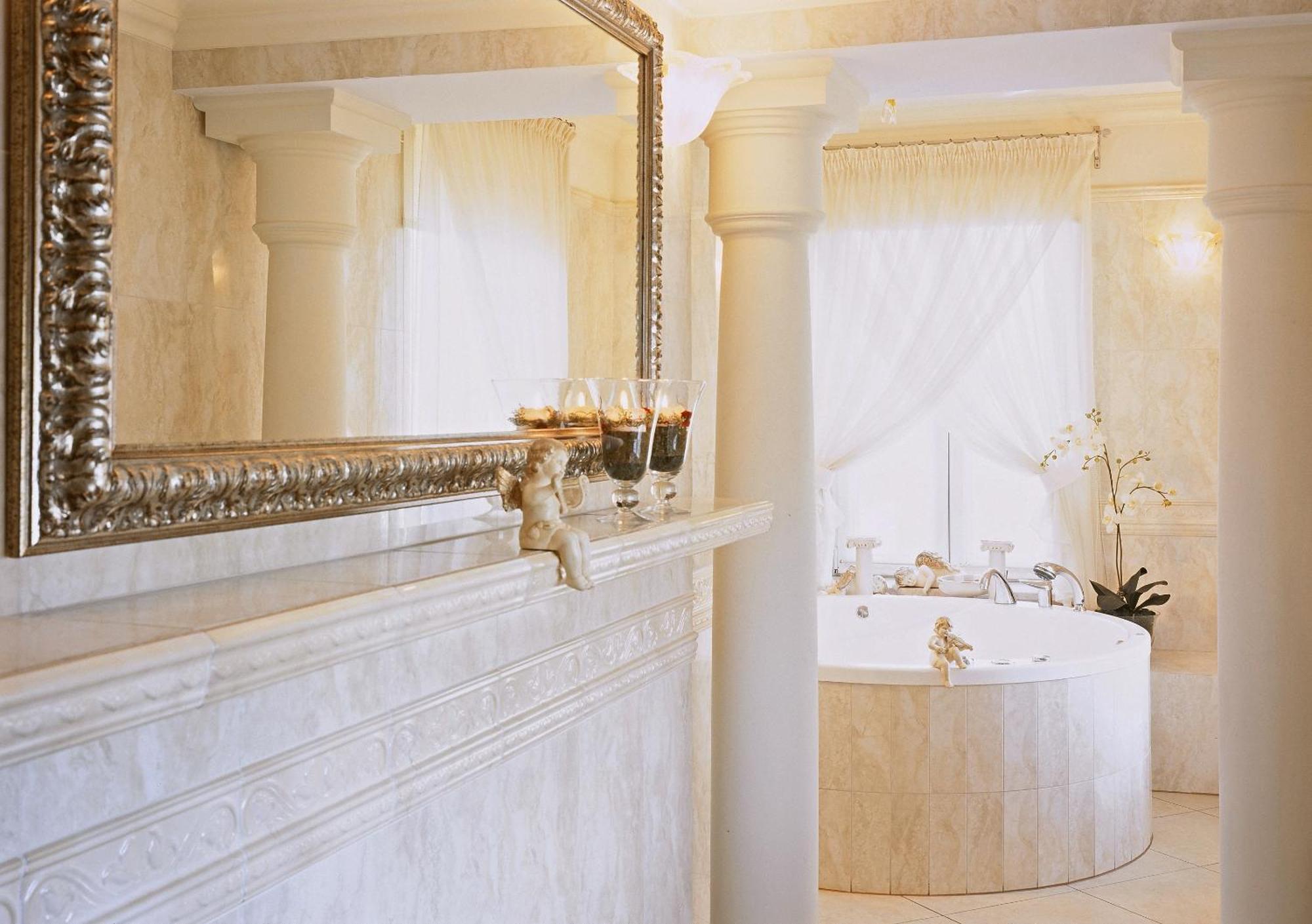 Hotel Aleksander ววอตซวาเวก ภายนอก รูปภาพ