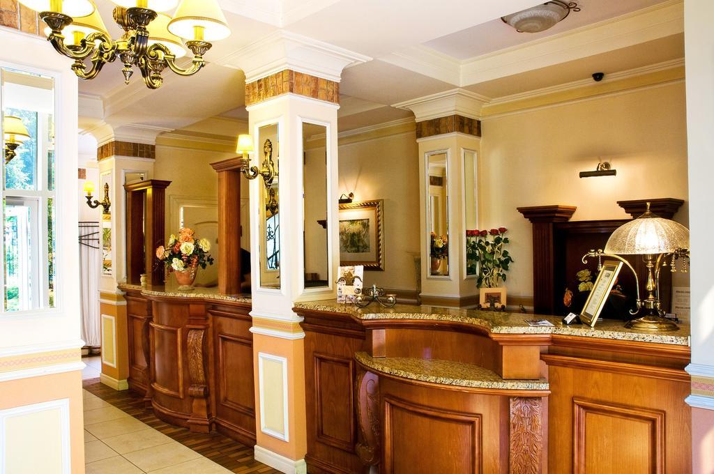 Hotel Aleksander ววอตซวาเวก ภายนอก รูปภาพ
